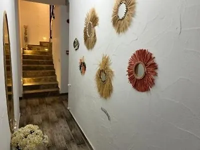 Paris Alacati Butik * Çeşme