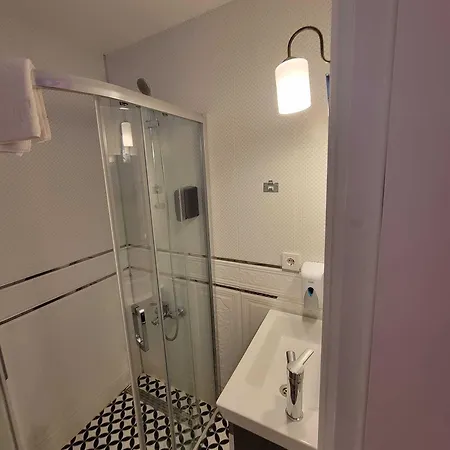 Paris Alacati Butik * Çeşme